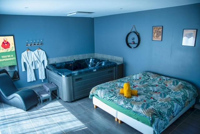 Love Room - La Parenthese Saint-Bauzille-de-la-Sylve Екстериор снимка